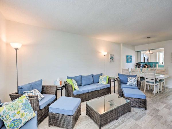 Ponce Inlet Vacation Condo Two Bedroom Walk to Beach