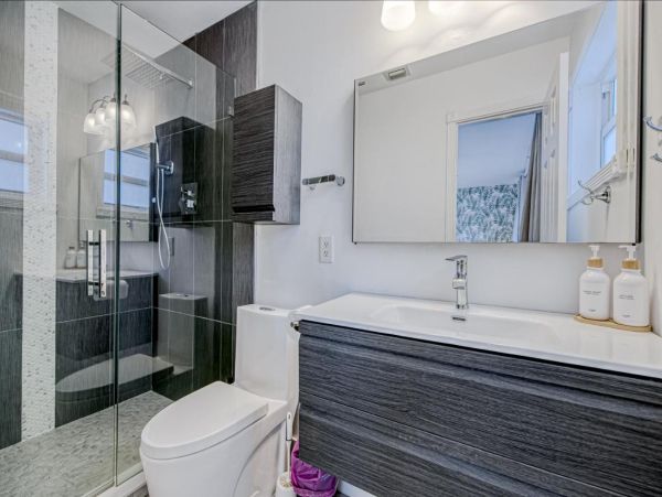 Charming 3 Bedroom Home with Game Room