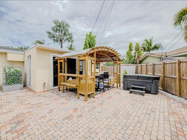 Charming 3 Bedroom Home with Game Room