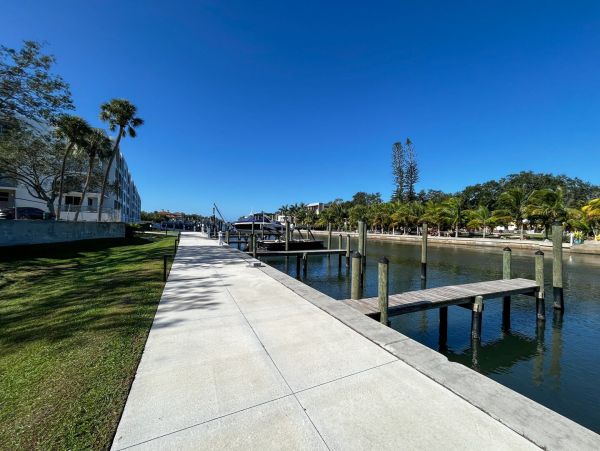 Sarasota 2 Bedroom Condo Sleeps 4 Guests