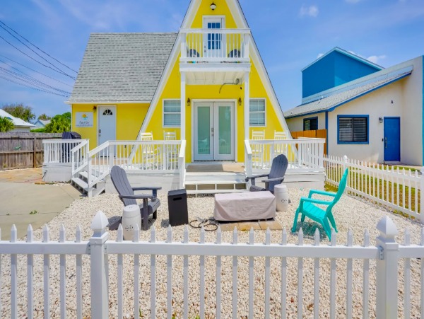 3 bedroom Family Home near beach