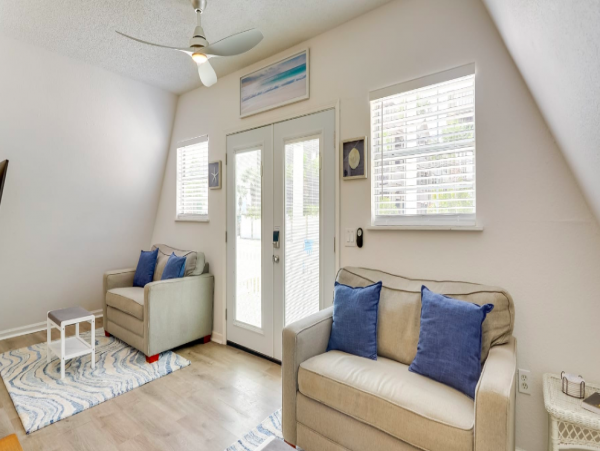 3 bedroom Family Home near beach