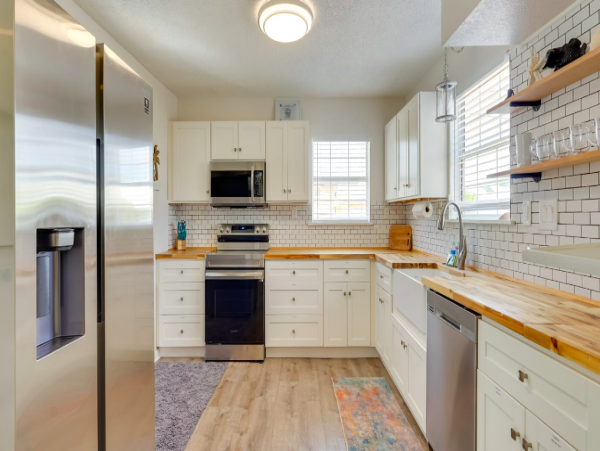 3 bedroom Family Home near beach