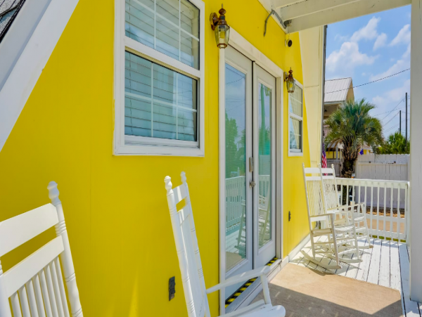 3 bedroom Family Home near beach