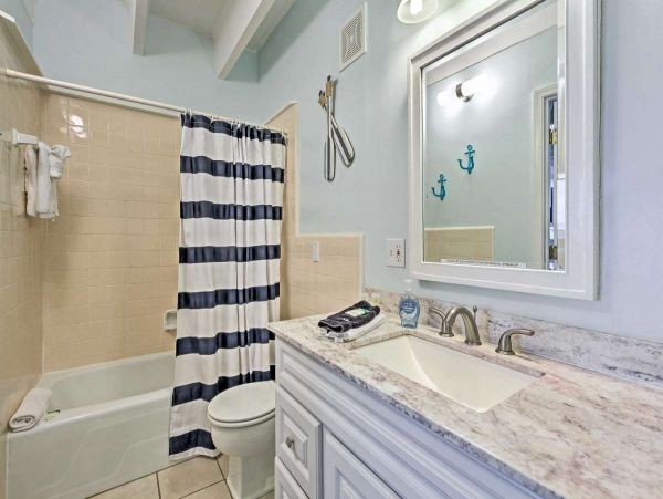 Panama City Studio Sleeps Four Guests On Beach