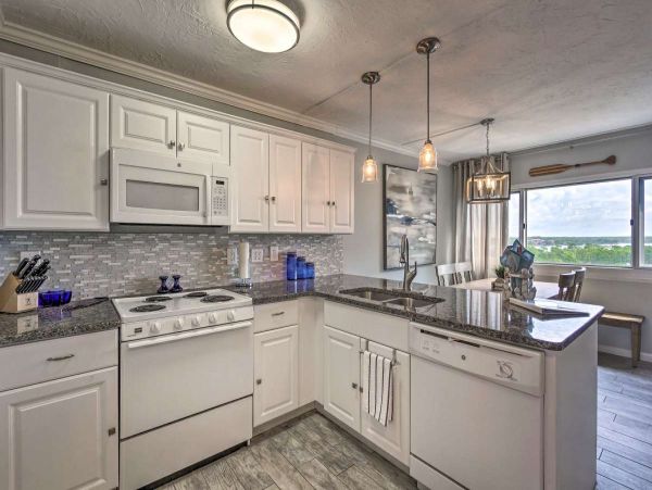 Luxury Beachfront Vacation Rental in Panama City Beach