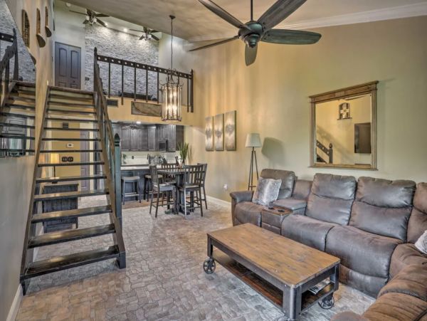 Charming Two Bedroom Vacation Townhome in Fort Myers