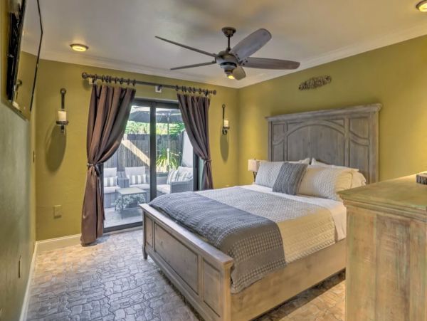 Charming Two Bedroom Vacation Townhome in Fort Myers