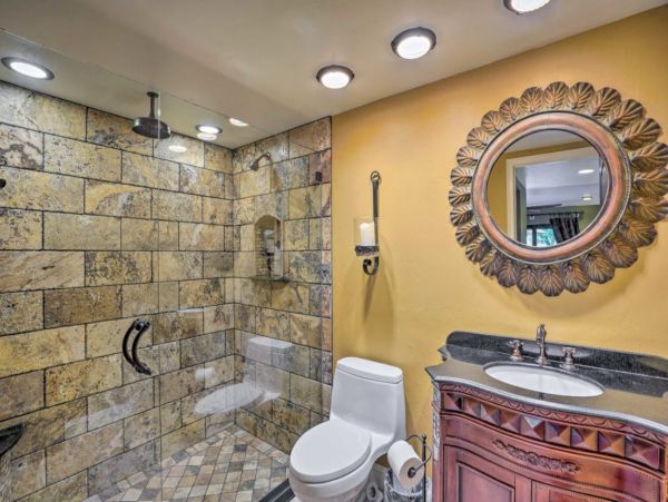 Charming Two Bedroom Vacation Townhome in Fort Myers