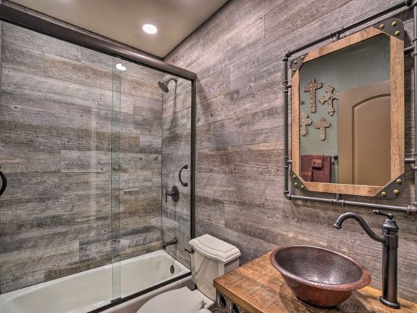 Charming Two Bedroom Vacation Townhome in Fort Myers