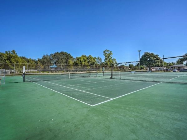 Charming Two Bedroom Vacation Townhome in Fort Myers