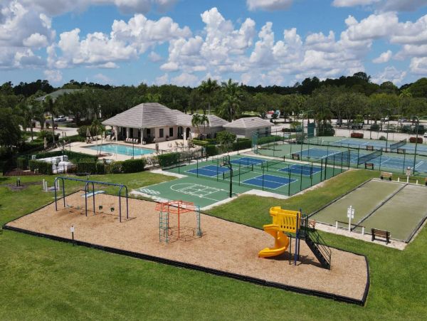 Lehigh Acres Vacation Rental Three Bedroom