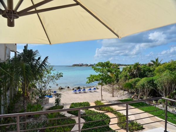 Oceanfront Luxury Vacation Villa in Tulum 1500sq ft Pool Staff