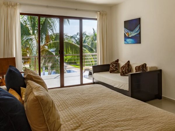 Oceanfront Luxury Vacation Villa in Tulum 1500sq ft Pool Staff