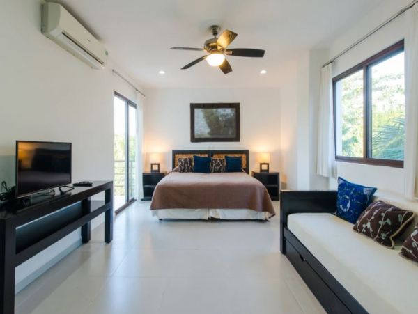 Oceanfront Luxury Vacation Villa in Tulum 1500sq ft Pool Staff