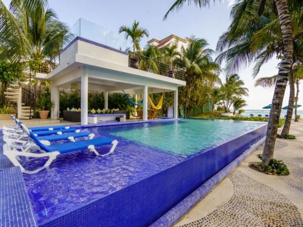 Oceanfront Luxury Vacation Villa in Tulum 1500sq ft Pool Staff