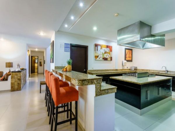 Oceanfront Luxury Vacation Villa in Tulum 1500sq ft Pool Staff