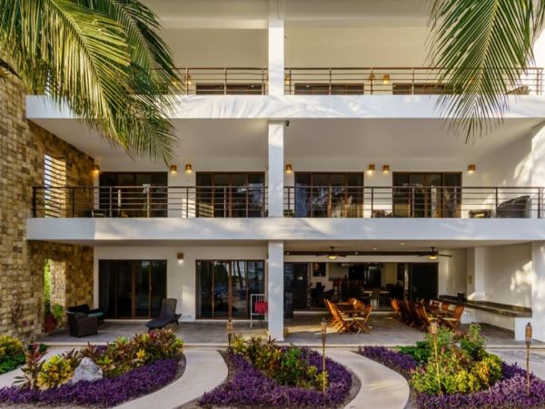 Oceanfront Luxury Vacation Villa in Tulum 1500sq ft Pool Staff