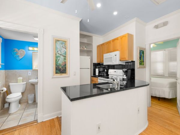 Key West Vacation Rental Two Bedroom Walk to Beach