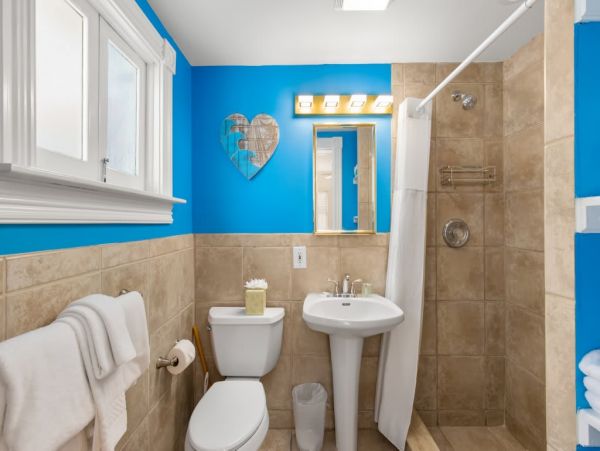 Key West Vacation Rental Two Bedroom Walk to Beach