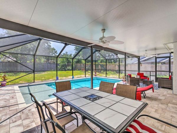 Four Bedroom  Vacation Home with Private Caged Pool