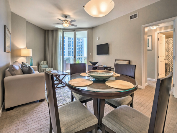 Charming Destin Vacation Rental Sleeps Six