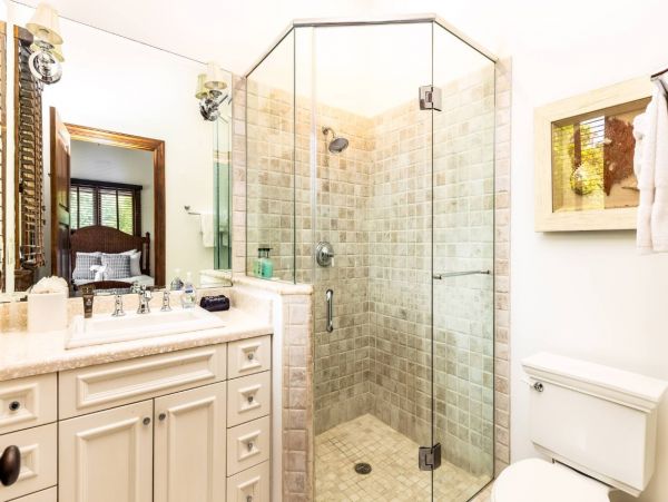 Turks and Caicos Beachfront Six Bedroom Rental Villa