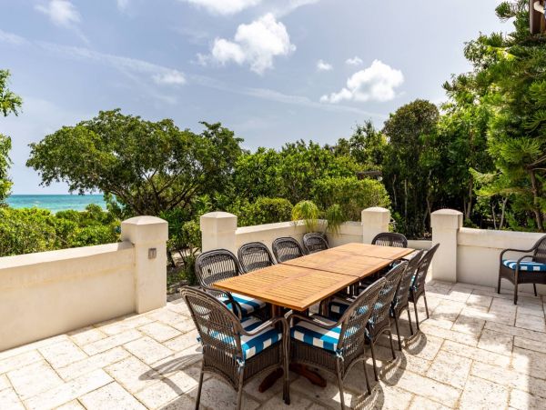 Turks and Caicos Beachfront Six Bedroom Rental Villa