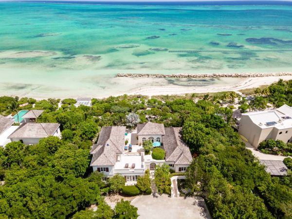 Turks and Caicos Beachfront Six Bedroom Rental Villa
