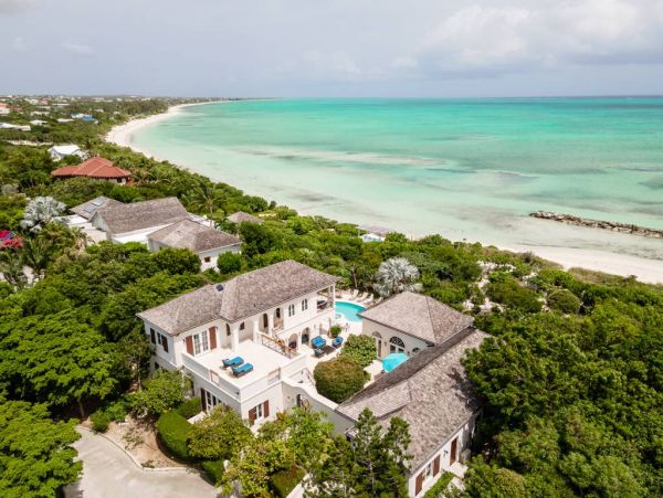 Turks and Caicos Beachfront Six Bedroom Rental Villa