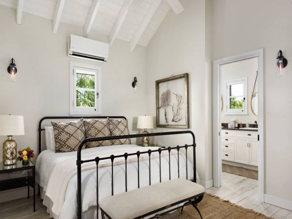 Turks & Caicos Luxury Vacation Main Villa Plus Guest House