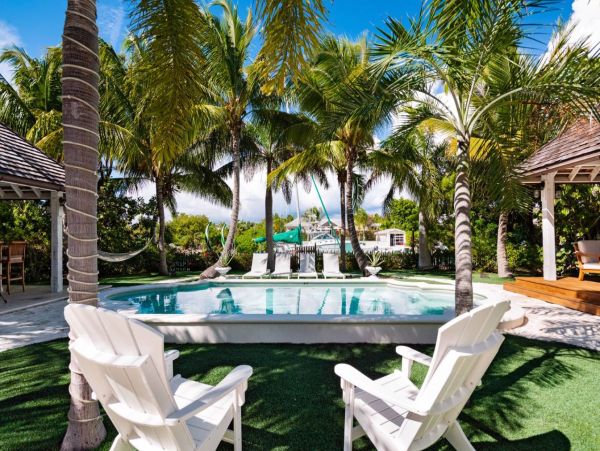 Turks & Caicos Luxury Vacation Main Villa Plus Guest House
