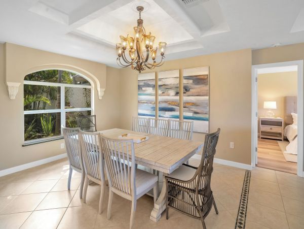 Osprey Gorgeous Vacation Rental with Pool & Water Views