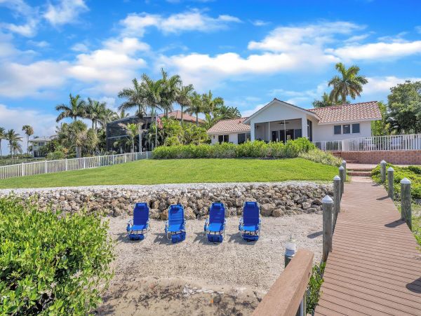 Osprey Gorgeous Vacation Rental with Pool & Water Views