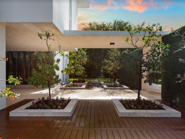 Luxury Vacation Rental in Miami Beach with Private Pool