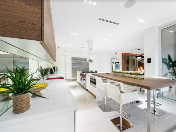 Luxury Vacation Rental in Miami Beach with Private Pool