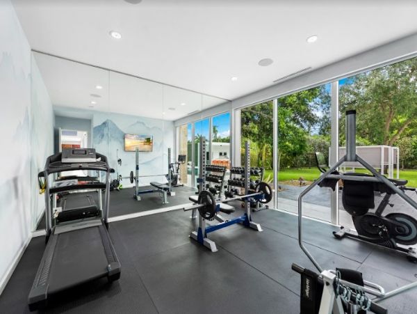 Luxury Vacation Rental in Miami Beach with Private Pool