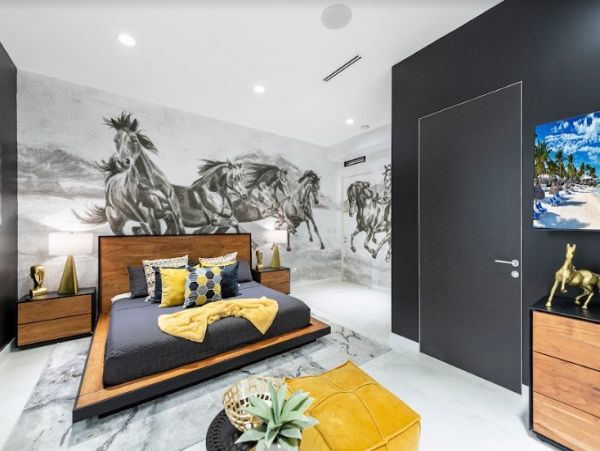 Luxury Vacation Rental in Miami Beach with Private Pool