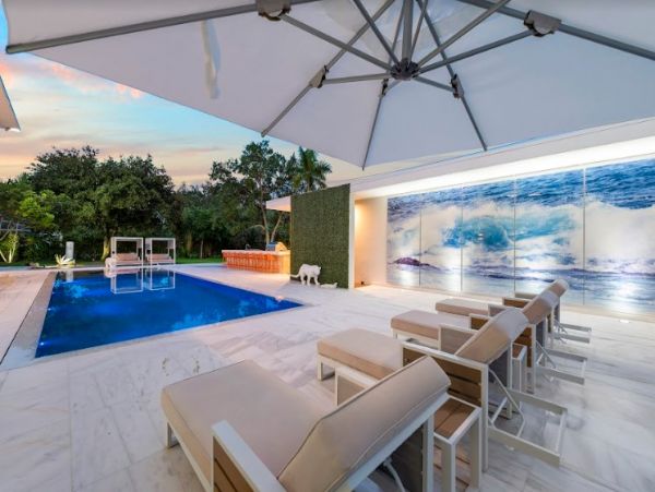 Luxury Vacation Rental in Miami Beach with Private Pool
