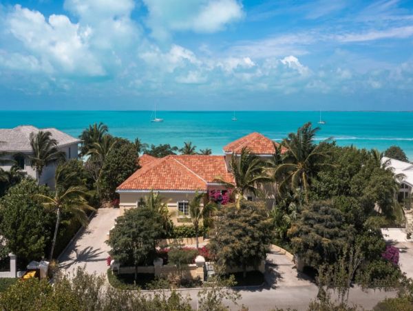 Turks & Caicos Beachfront Five Bedroom Vacation Villa