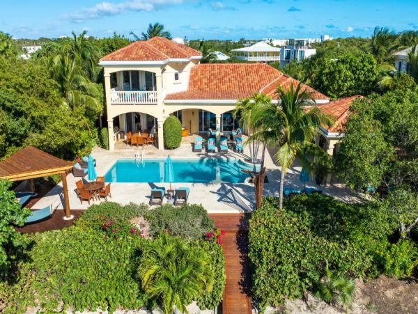 Turks & Caicos Beachfront Five Bedroom Vacation Villa