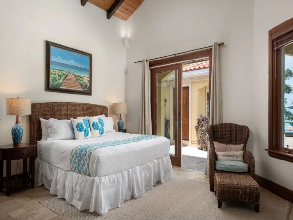 Turks & Caicos Beachfront Five Bedroom Vacation Villa