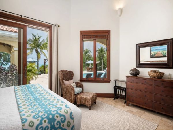 Turks & Caicos Beachfront Five Bedroom Vacation Villa