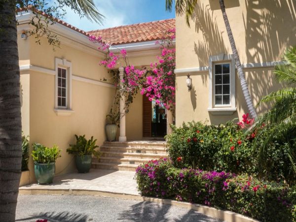 Turks & Caicos Beachfront Five Bedroom Vacation Villa