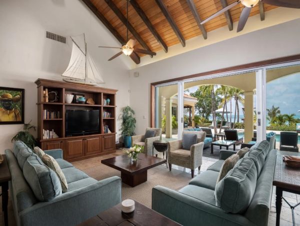 Turks & Caicos Beachfront Five Bedroom Vacation Villa