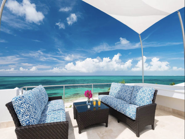 Luxury Three Level Beachfront Vacation Villa Turks & Caicos