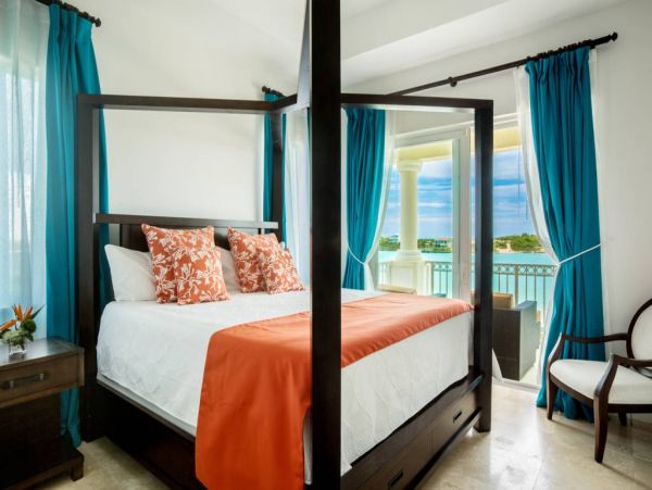 On Beach Turks and Caicos Vacation Home Four Bedroom
