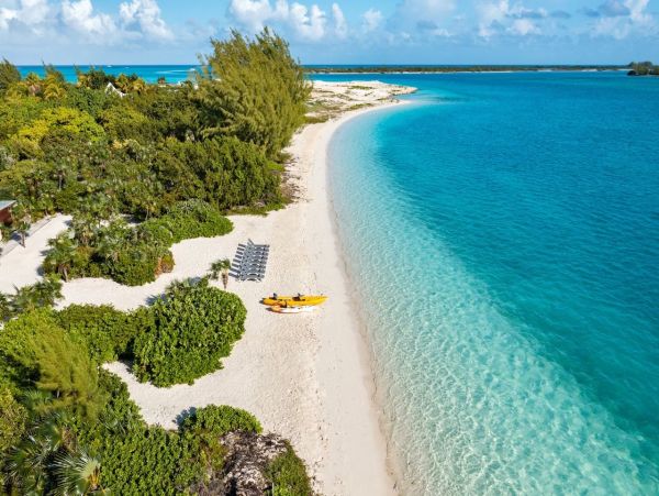 Modern & Luxurious 6 bedroom in Leeward Providenciales