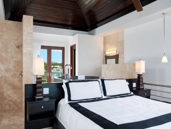 Luxury Vacation Rental in Providenciales with Amazing Views