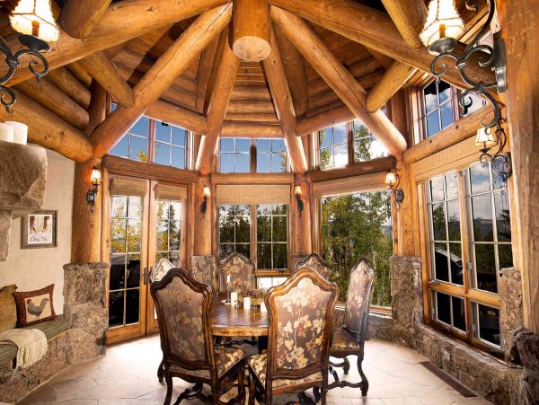 Ski-in/Ski-out One of a Kind Luxury Villa Mountain Views, Pool & Spa